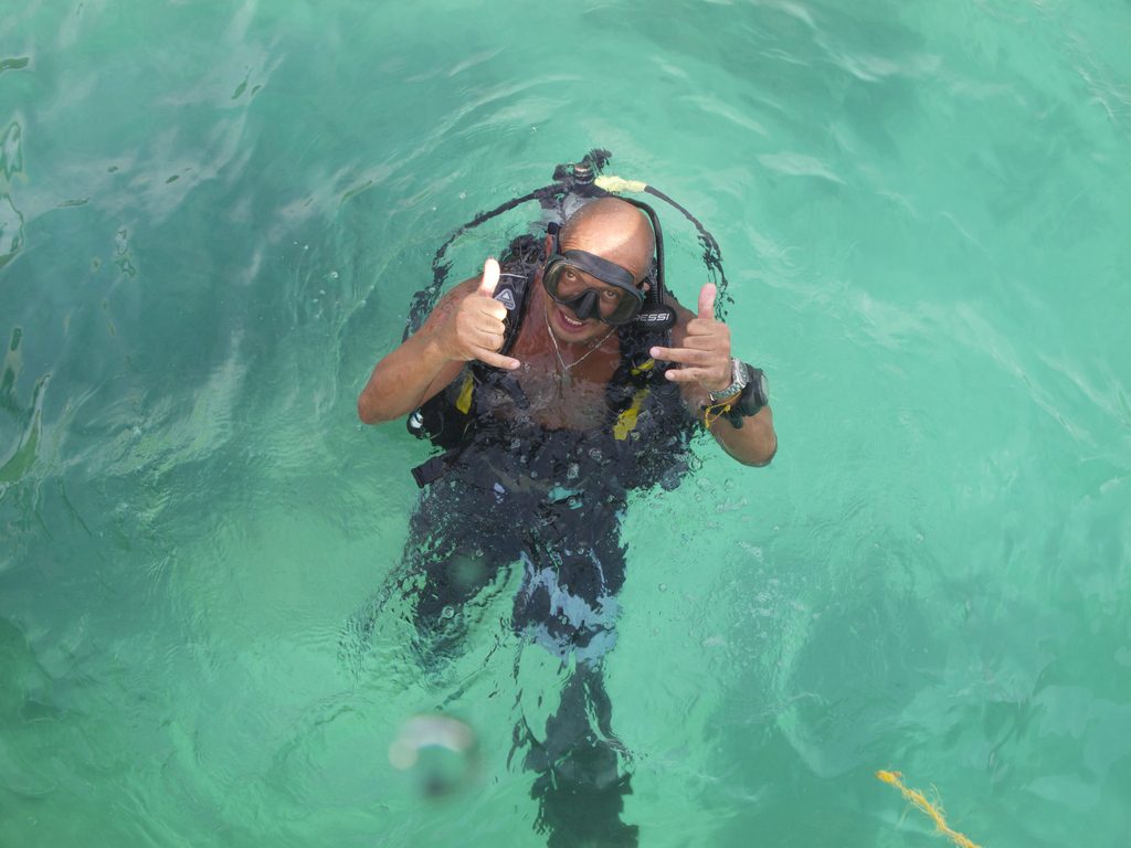 ludo #buceo_Bali #Southern_dreams_diving_club #buceo_Candidasa #escuela_buceo_Bali #escuela_Buceo_Candidasa #cursos_buceo_Bali #cursos_buceo_Candidasa #centro_de_buceo_Candidasa #Centro_de_buceo_Bali #buceo_Amed #buceo_Padangbai #buceo_Tulamben #buceo_Nusa_Penida